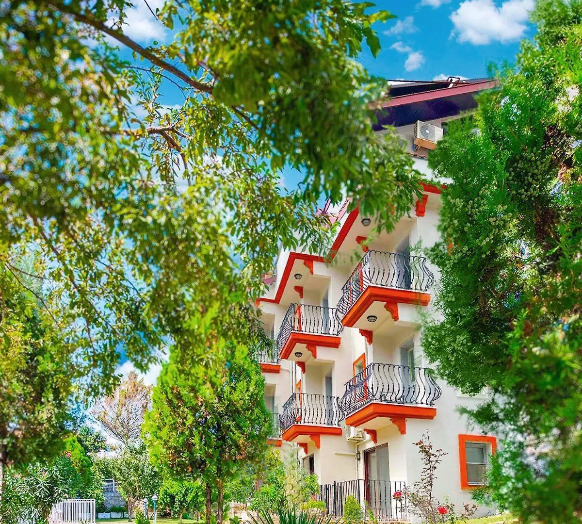 Casa De Levissi Oeluedeniz Hotel